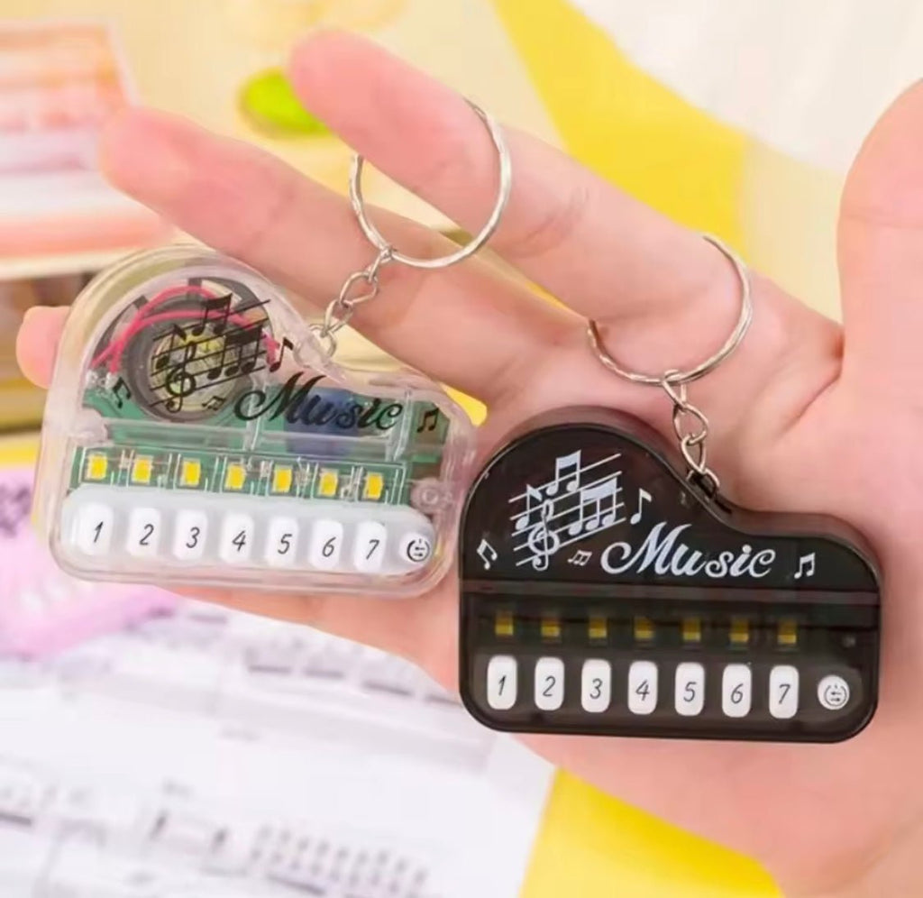 Mini Piano Keychain✨